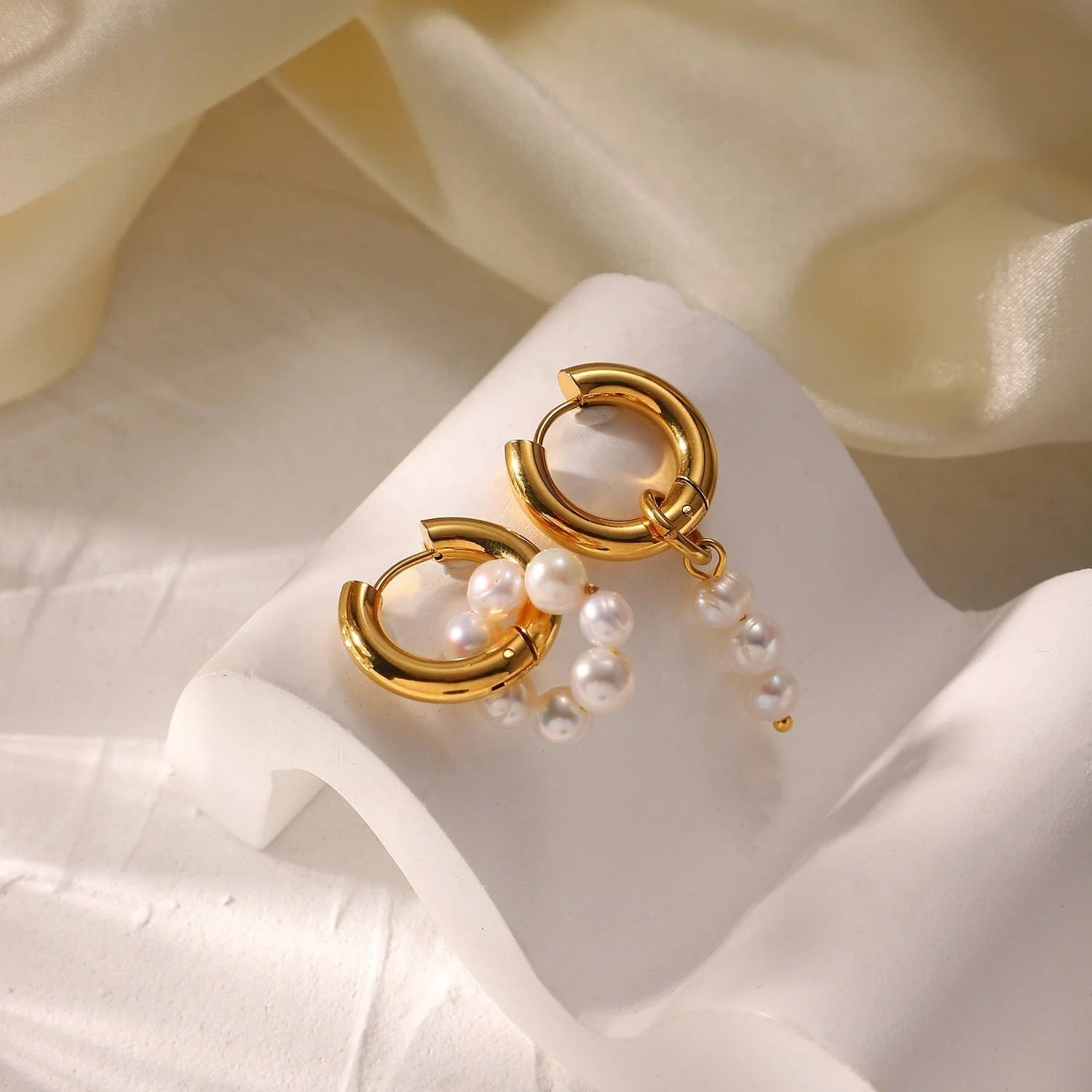 Hoop-la Chic | Lourell Duo