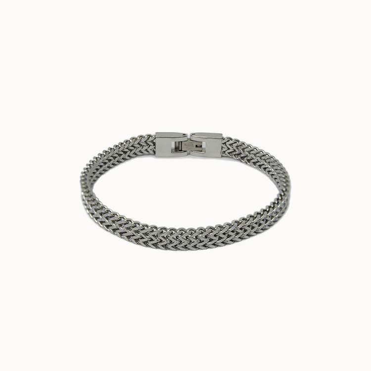 Robustes Edelstahl-Armband für Herren in glänzendem Silber mit maskuliner, dicht gewebter Kettenoptik.