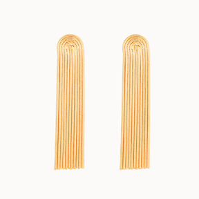 Lange goldene Quasten-Ohrringe (Tassel Earrings) aus vielen feinen Kettengliedern.