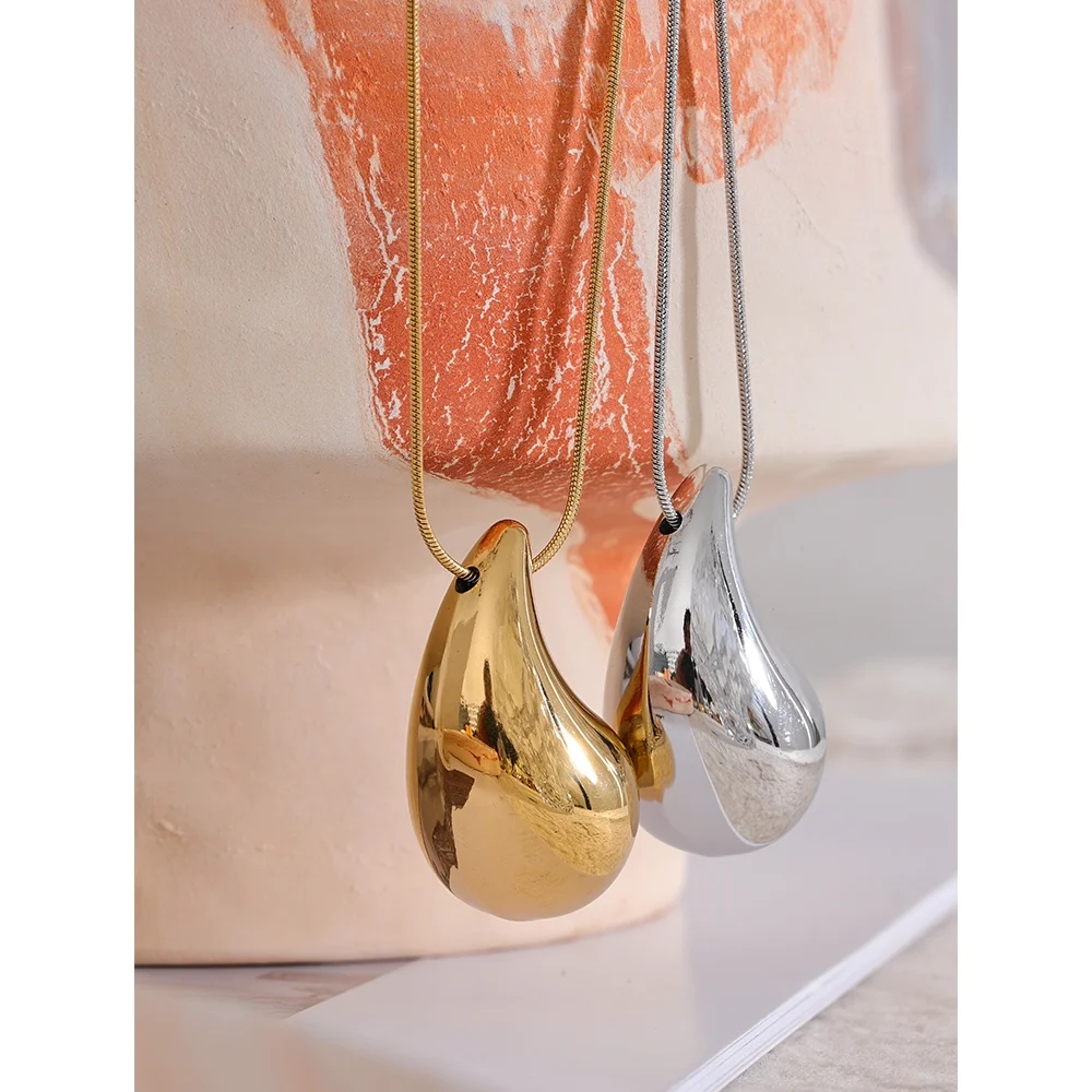 Serene Droplets | Lourell Signature