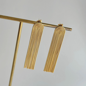 String Drop | Lourell Statement